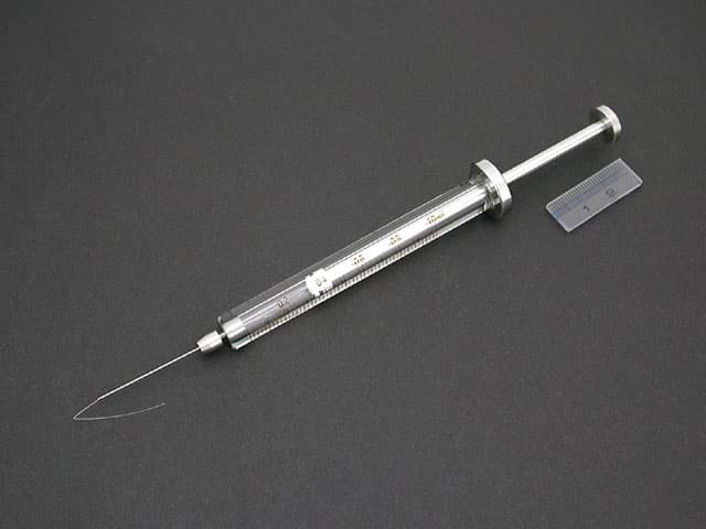 Immagine di Syringe; 1 ml; gas tight; removable needle; 30 mm needle length