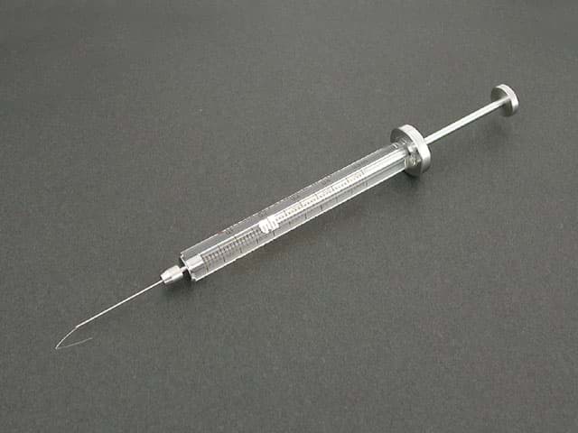 Immagine di Syringe; 500 µl; gas tight; removable needle; 30 mm needle length